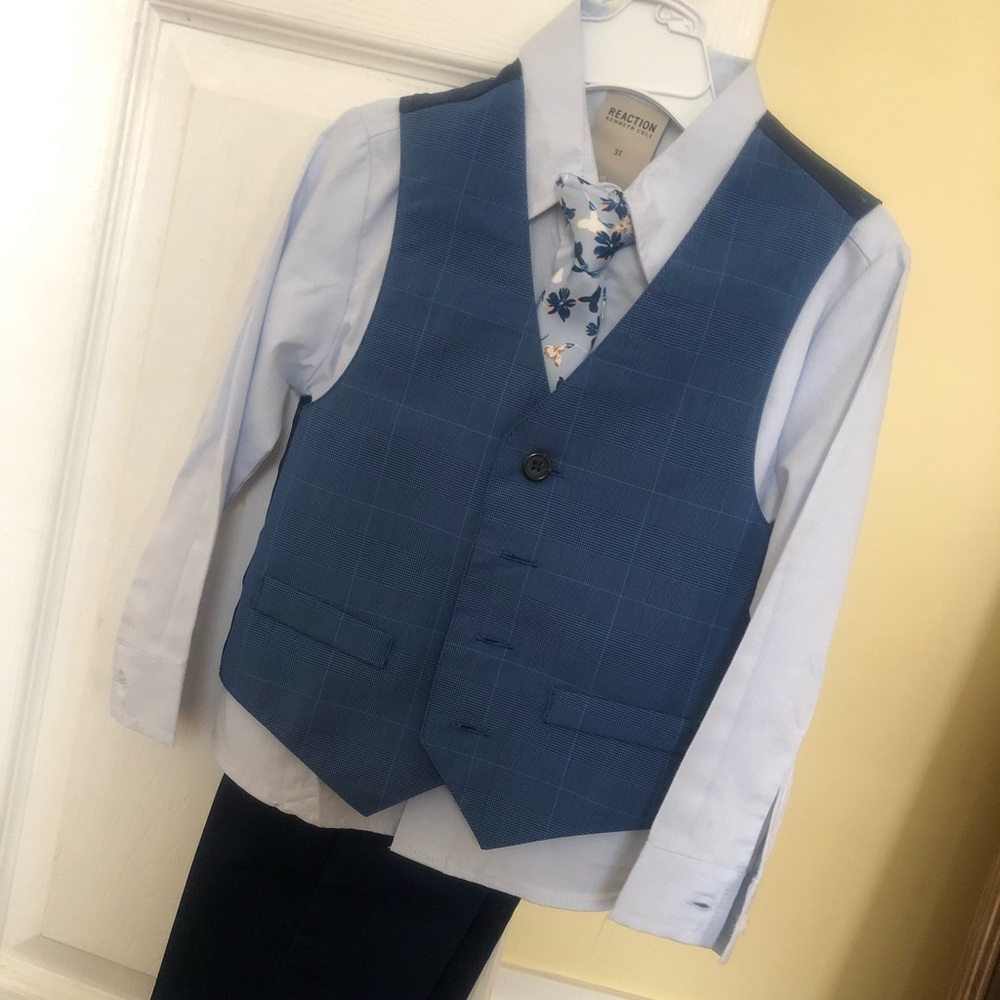 Brand new suit and tie for toddler.